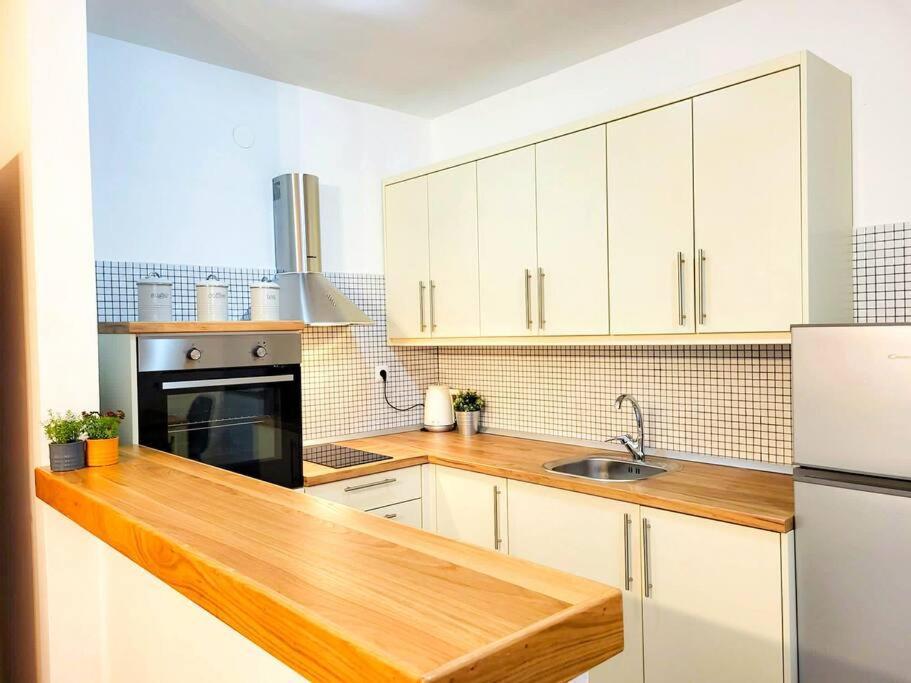 Apartment Zagi 2 *